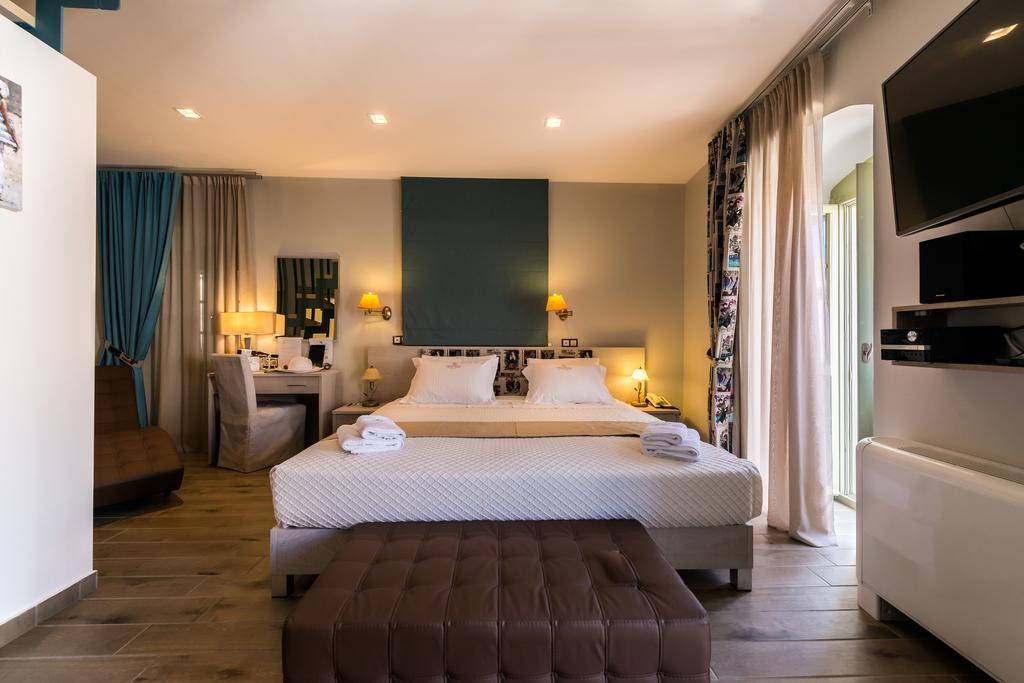Fiscardonna Luxury Suites ฟิสคาร์โด ภายนอก รูปภาพ